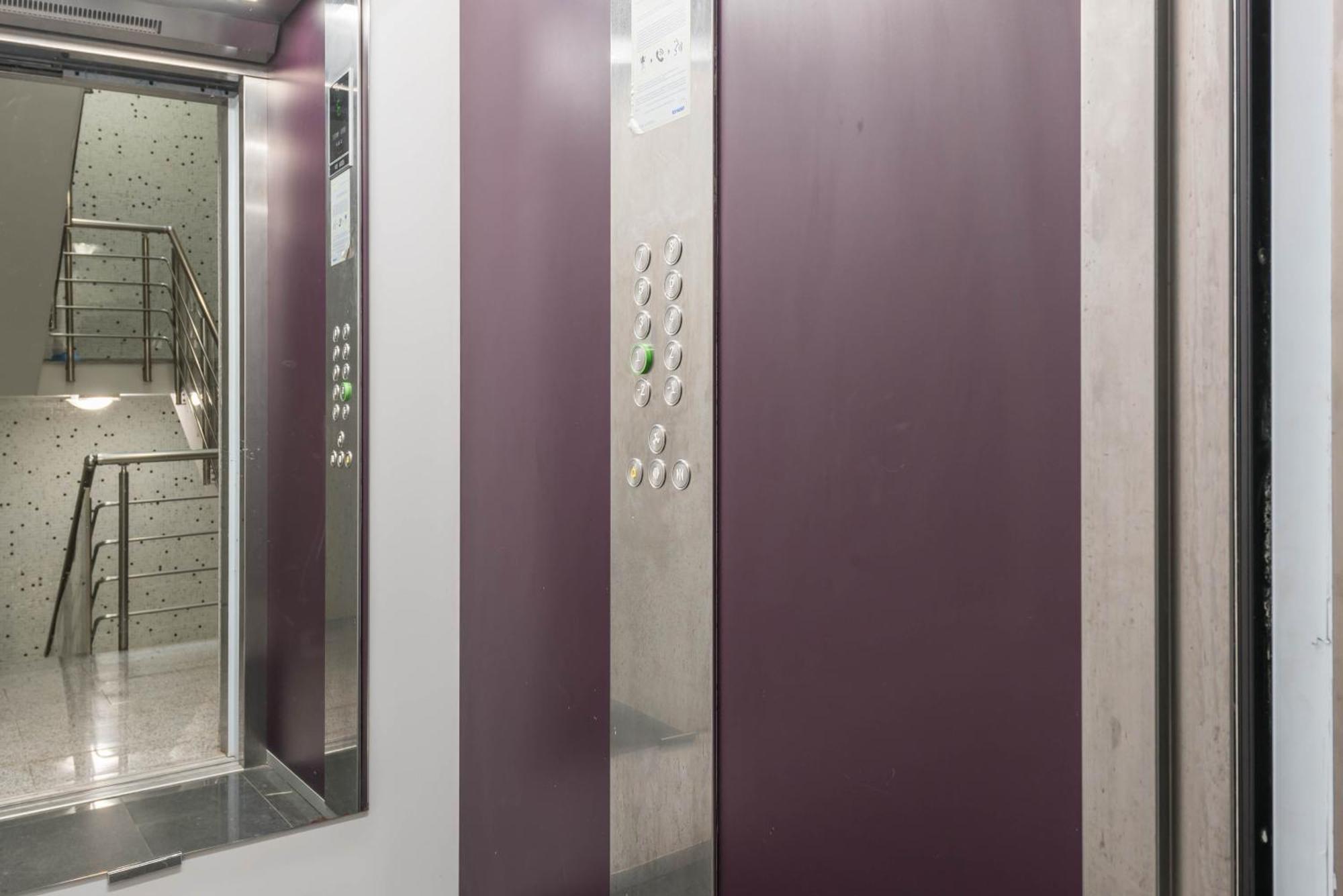 Two Bedroom Cathedral View Apartment ヴァルナ エクステリア 写真